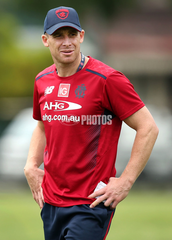 AFL 2015 Training - Melbourne 201115 - 411318