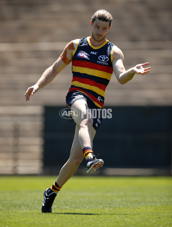 AFL 2017 Training - Adelaide Crows 061217 - 562754