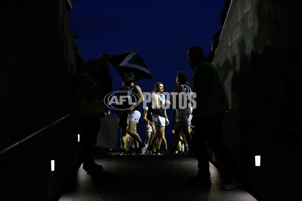 AFL 2018 Round 19 - Western Bulldogs v Port Adelaide - 616238