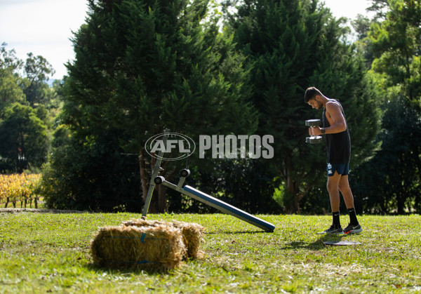 AFL 2020 Training - Tarryn Thomas Isolation Training - 746381