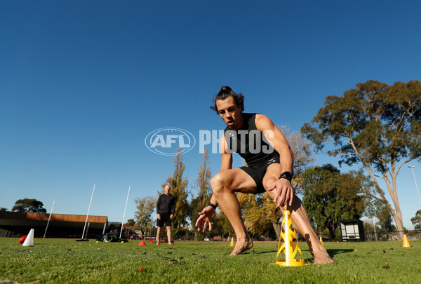 AFL 2020 Training - Dylan Shiel Isolation Training - 746728
