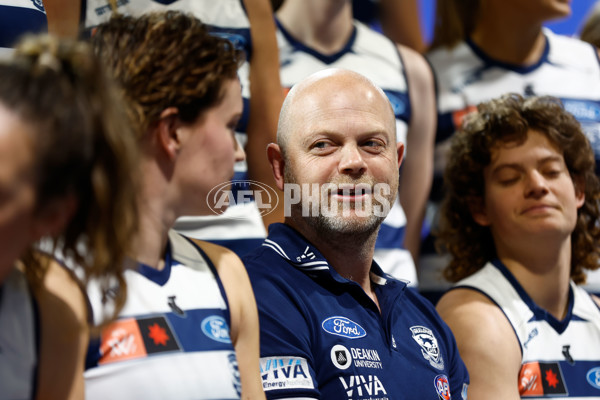 AFLW 2022 Media - Geelong Team Photo Day S7 - 984269