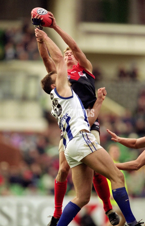 AFL 2001 Rd 14 - Melbourne v Kangaroos - 149172
