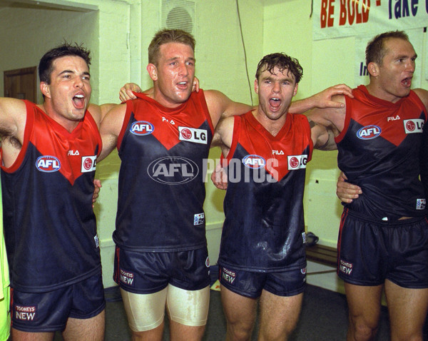 AFL 2001 Rd 5 - Melbourne v Sydney - 149526