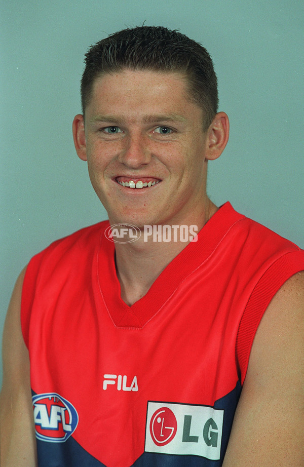 AFL 2000 Media - Melbourne Team Portraits - 164342