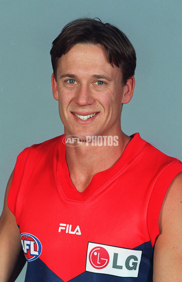 AFL 2000 Media - Melbourne Team Portraits - 164321