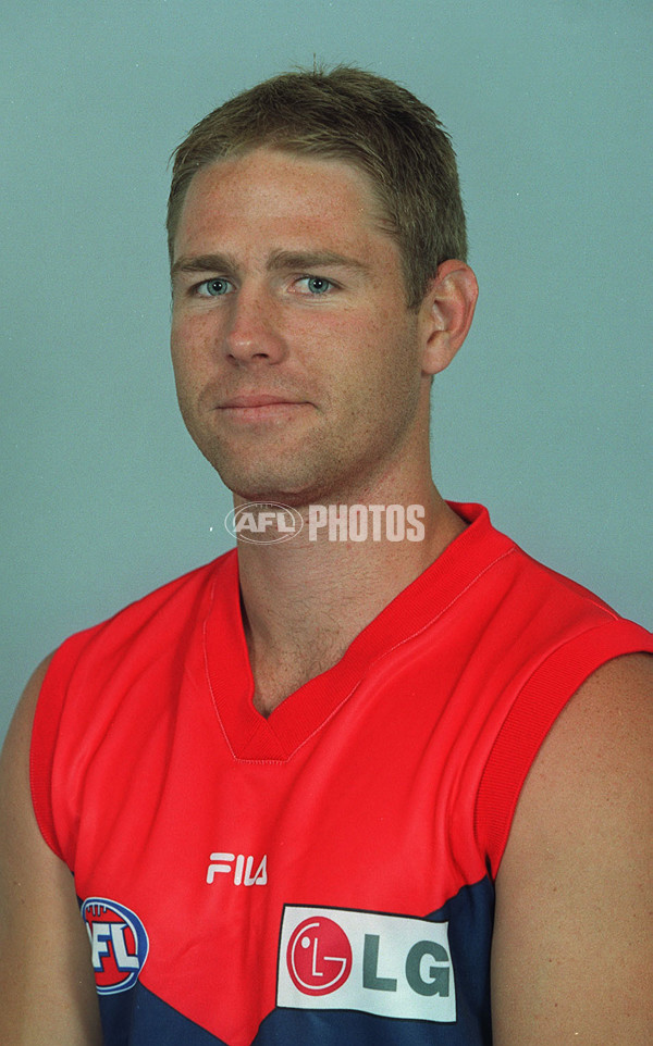 AFL 2000 Media - Melbourne Team Portraits - 164326