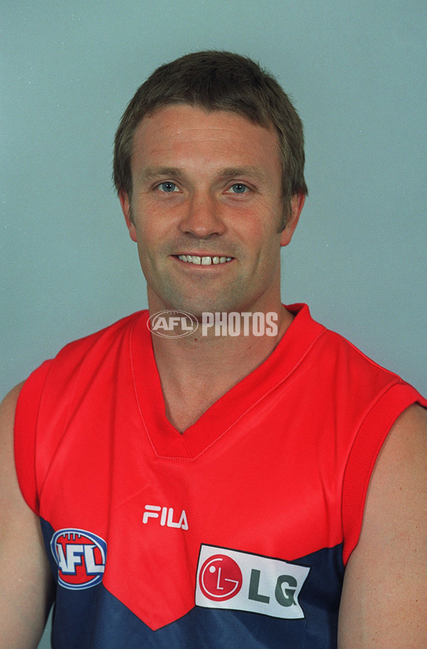 AFL 2000 Media - Melbourne Team Portraits - 164316