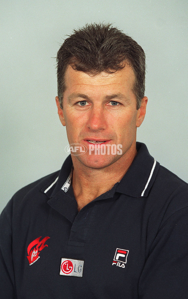 AFL 2000 Media - Melbourne Team Portraits - 164332