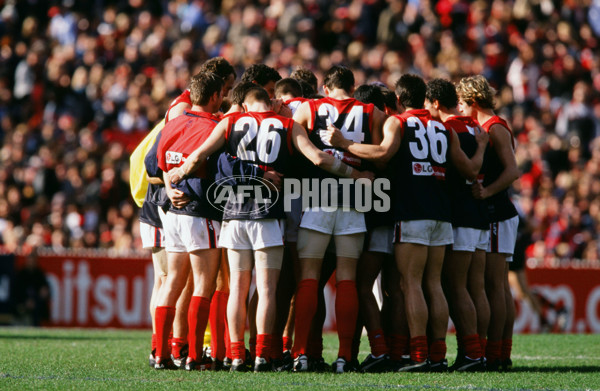 AFL 2000 Grand Final - Essendon v Melbourne - 26122